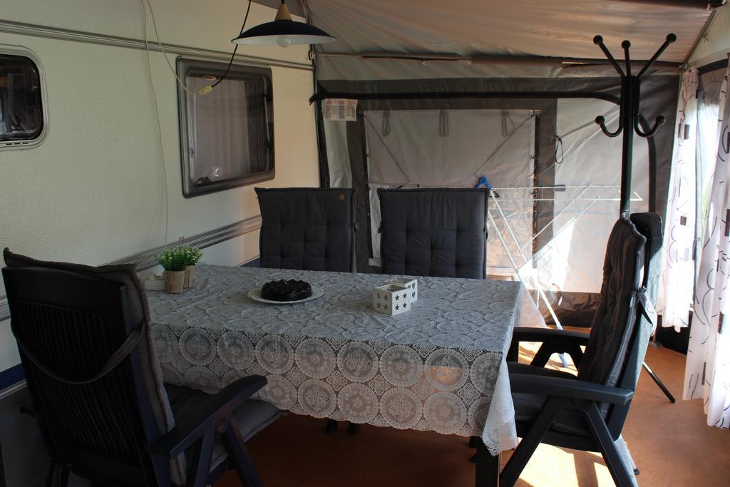Caravan 'T Koekoeksnest Aagtekerke Cameră foto